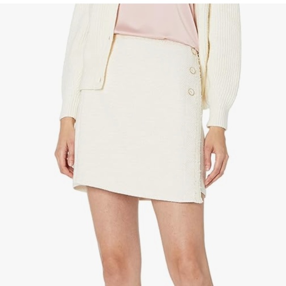 BCBGMAXAZRIA Women's Asymmetrical Mini Skirt with Buttons $178 NWT - Picture 2 of 6